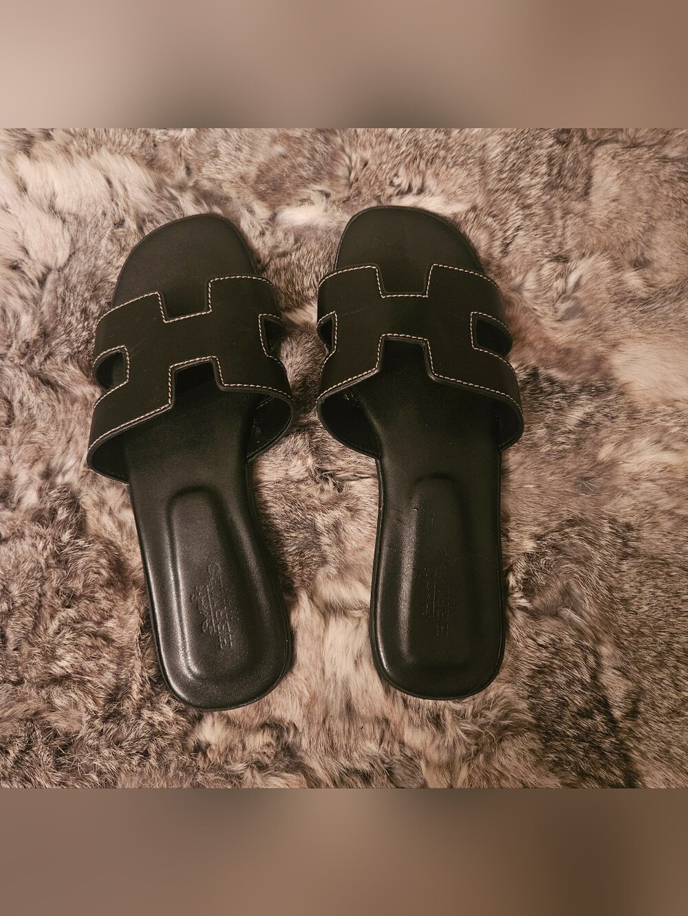 Ladies Faux Leather Sandals